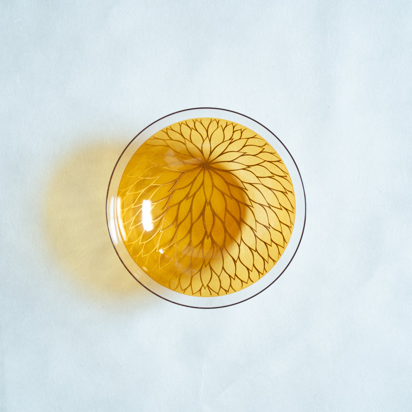 Senjugiku Thinly Crafted Bowl M Gold