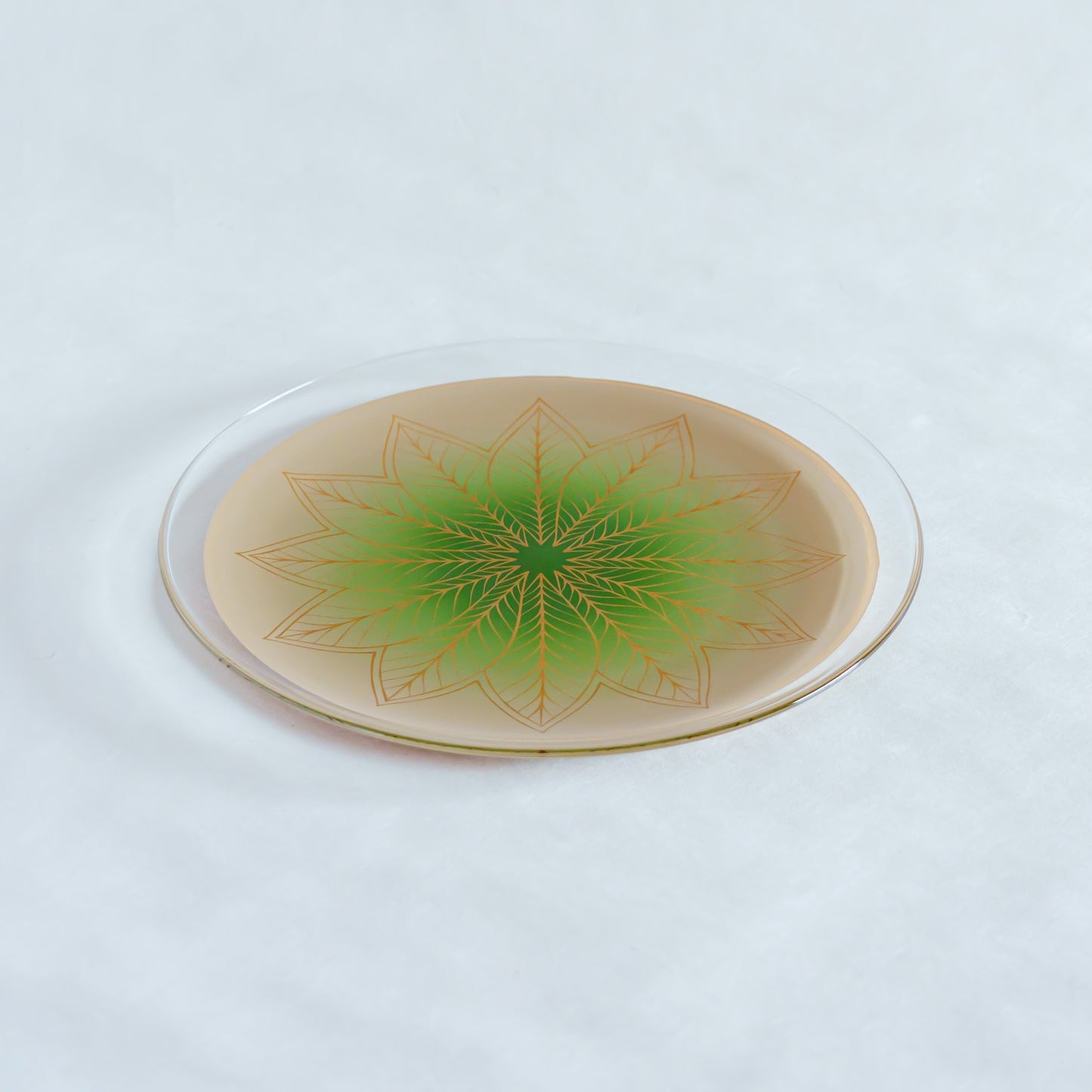 hawa Plate L White and Green