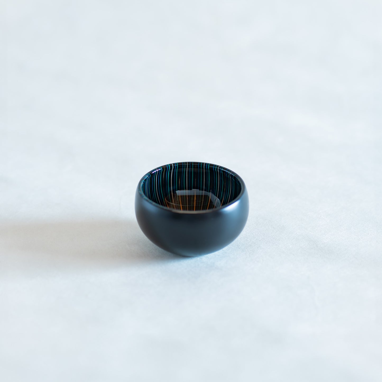 tsubomi Crystal Bowl S Black and Blue
