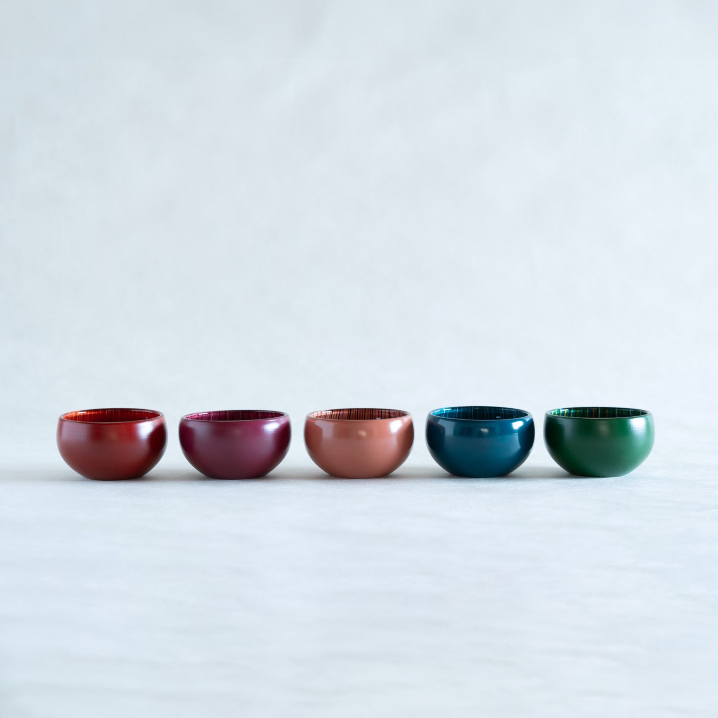 tsubomi Crystal Bowl S Black and Red