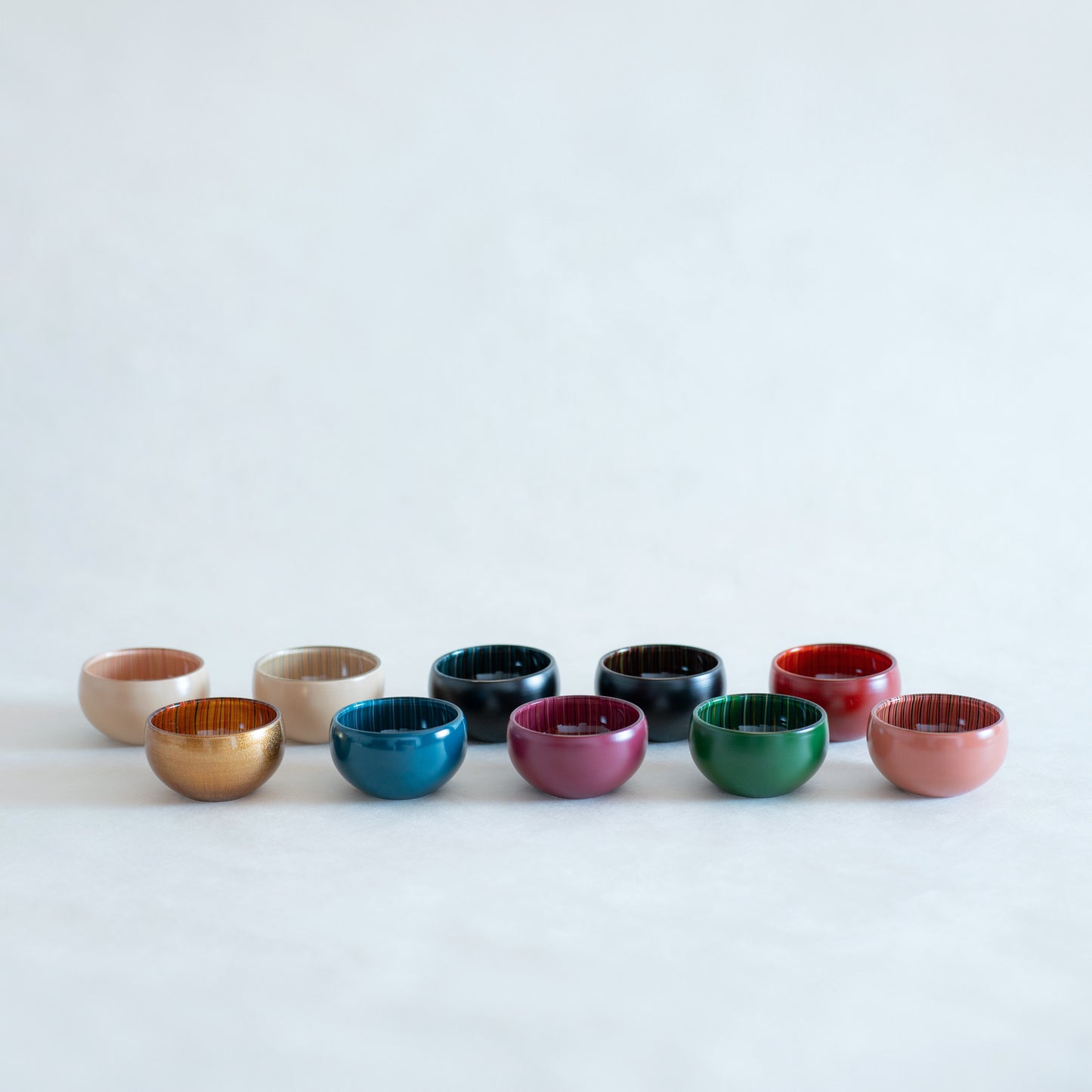 tsubomi Crystal Bowl S Black and Red