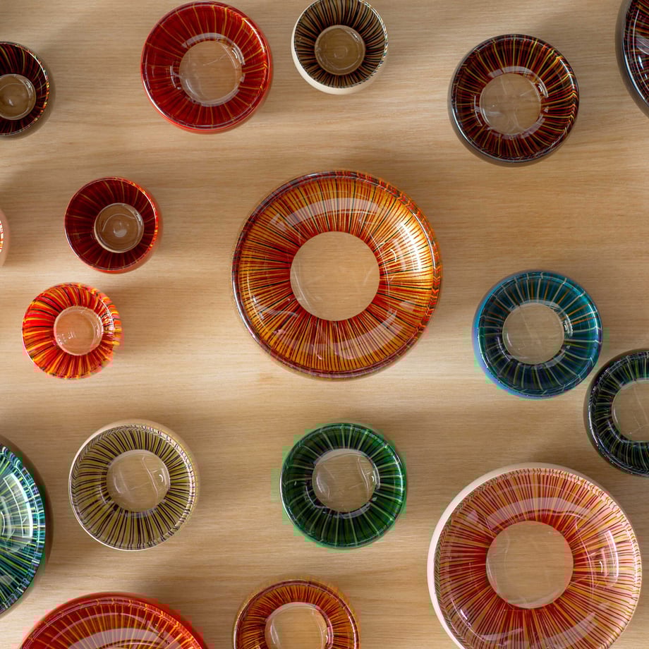tsubomi Plate M Black and Red