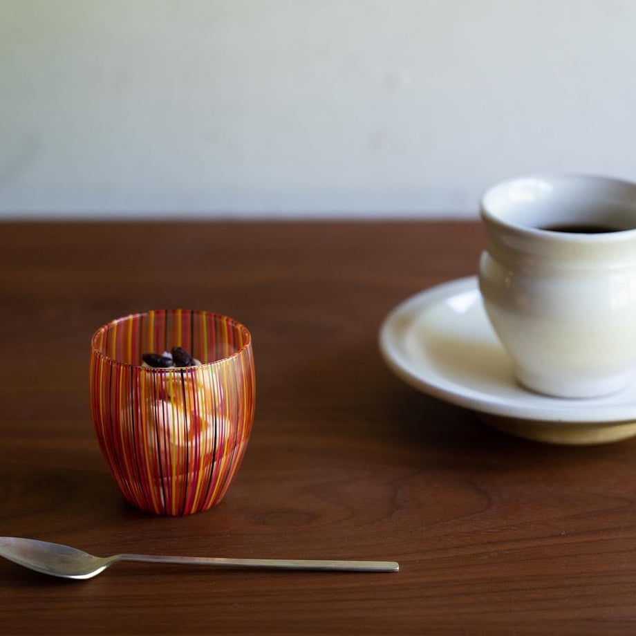 tsubomi Sake-Cup Red with Lines