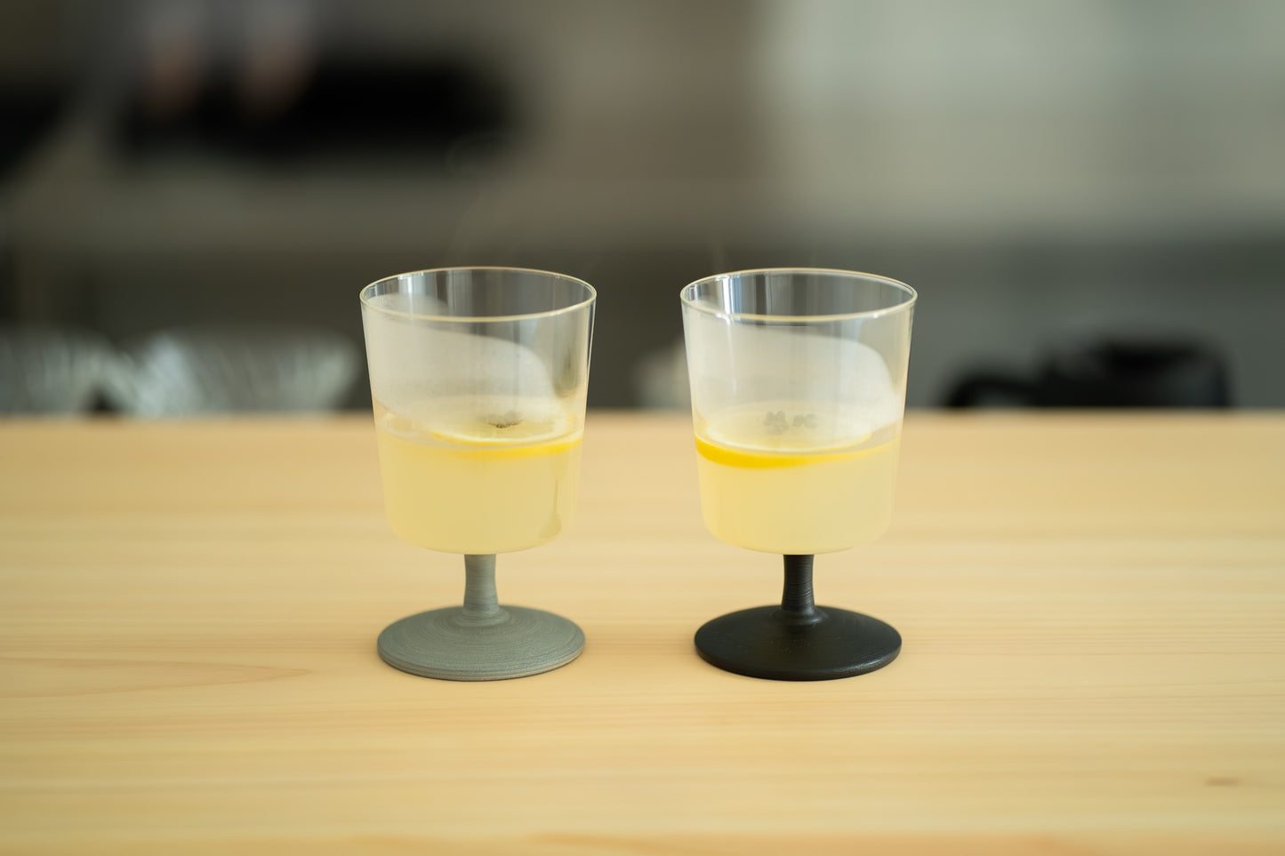 温（on）ゴブレット　黒錆刷毛目