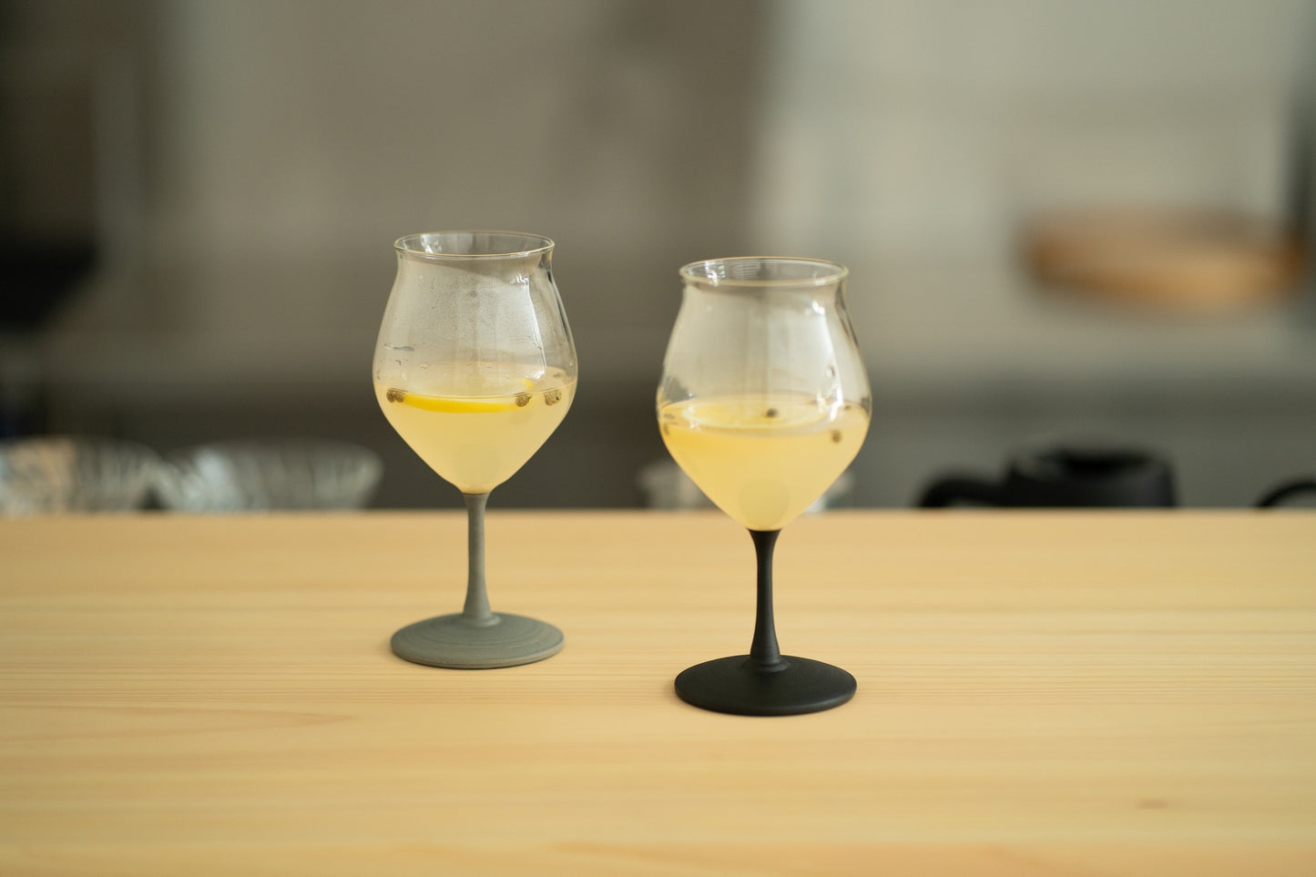 温（on）チューリップ　白錆刷毛目