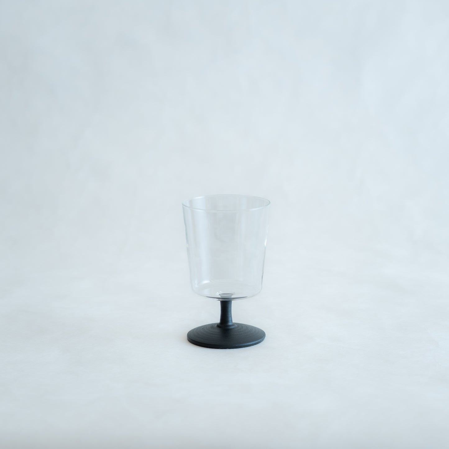 温（on）ゴブレット　黒錆刷毛目